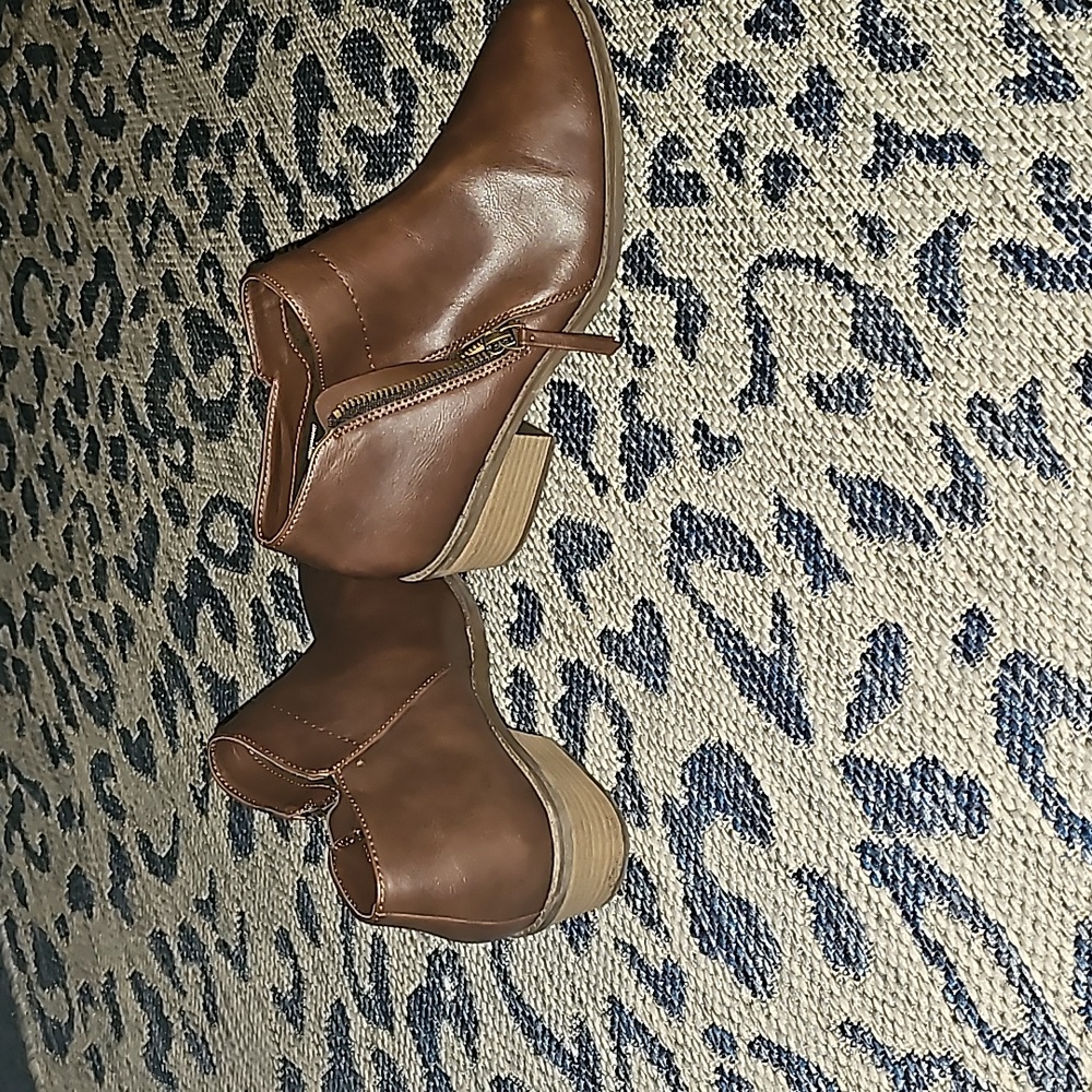 Leather ankle boots just in time for the season!